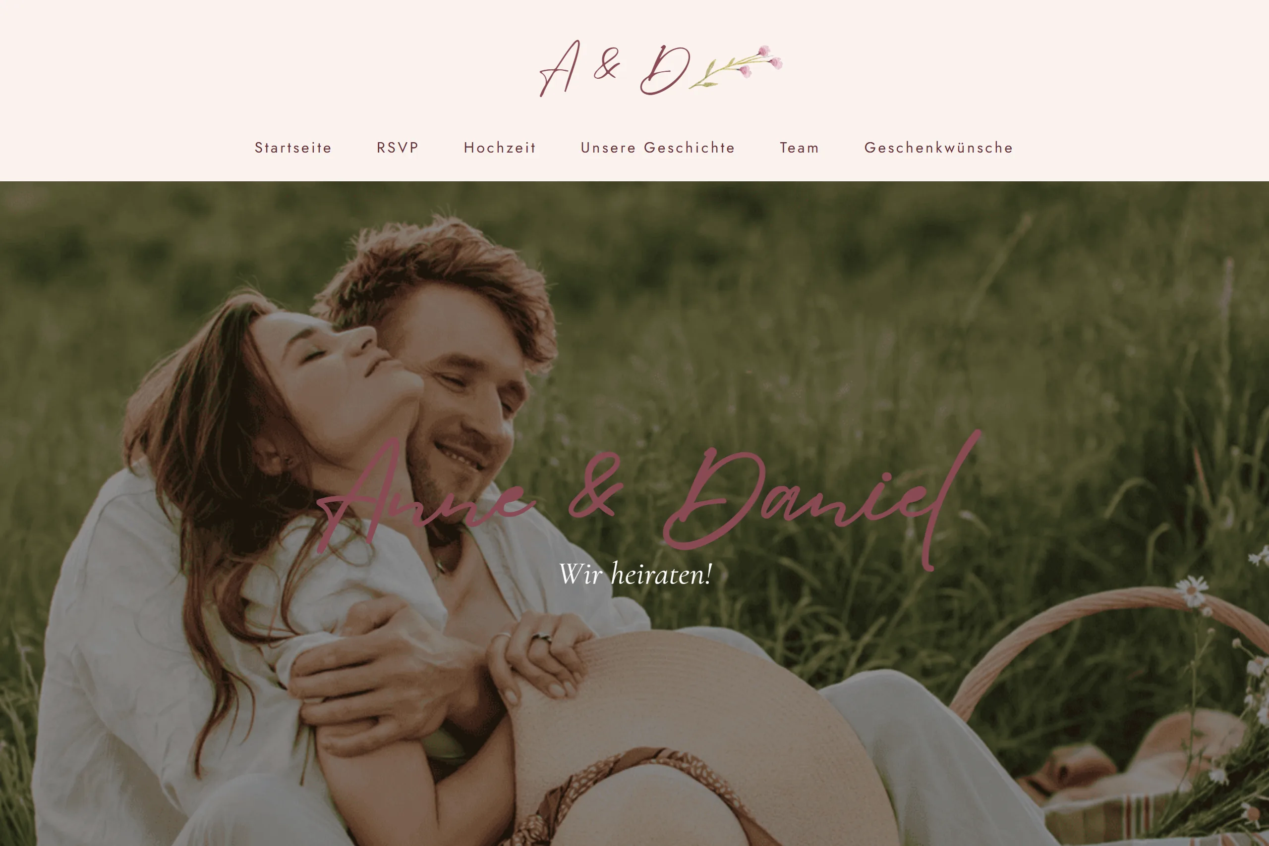 Vorlage für eine Hochzeitswebsite: Dusty Pink